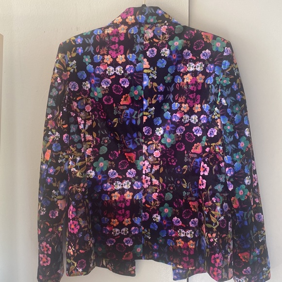 Tahari Flowered Velvet Blazer - Picture 3 of 3
